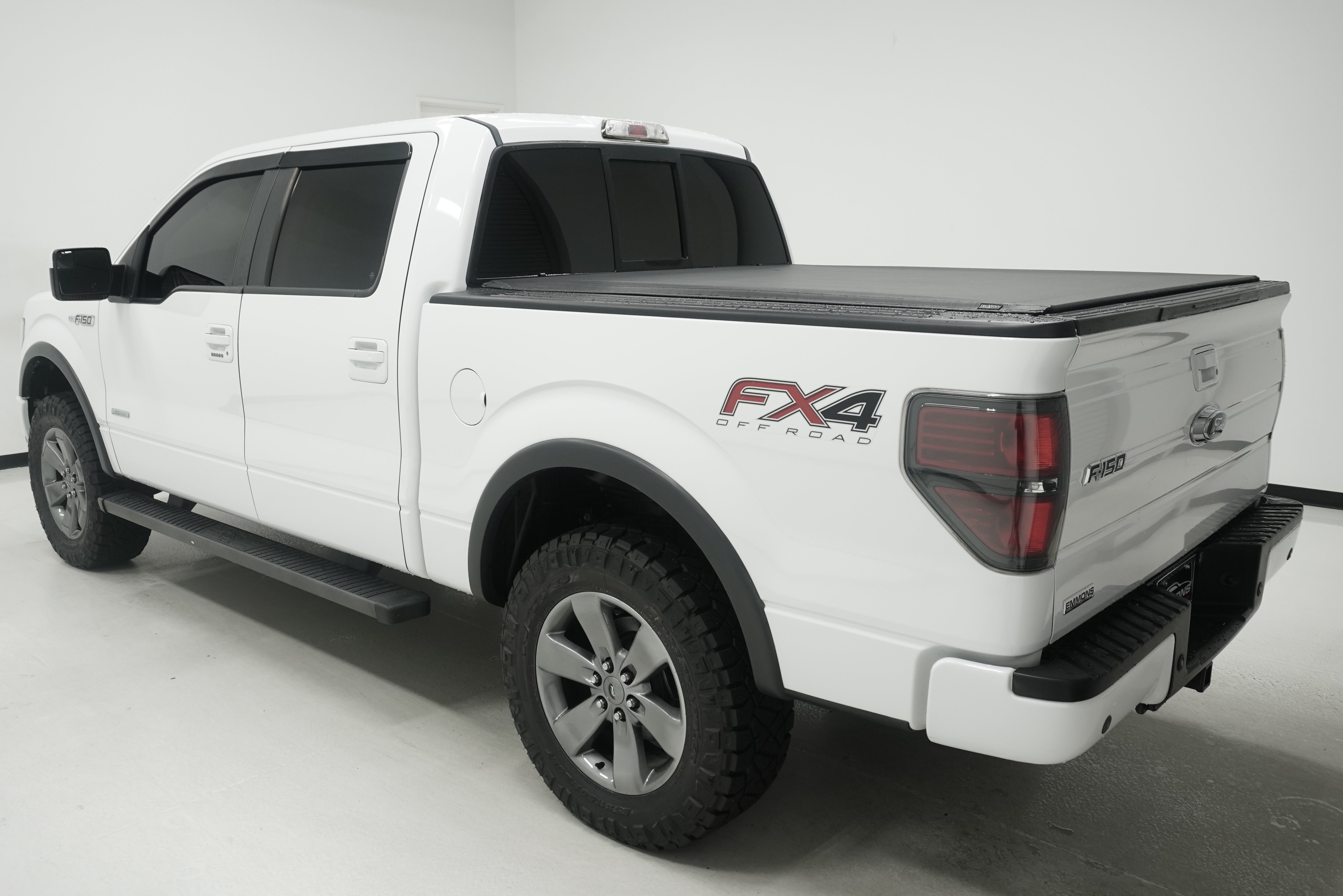 Used 2014 Ford F150 FX4 w/ Equipment Group 402A Luxury AWD/4WD image 5