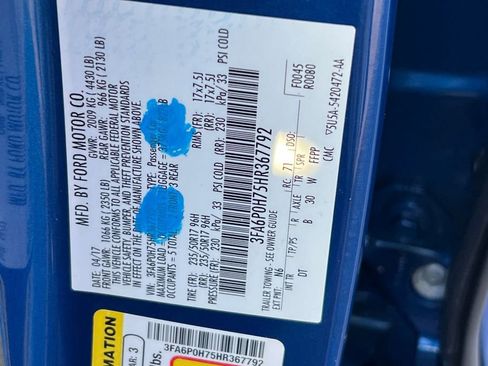 Used 2017 Ford Fusion SE w/ Fusion SE Technology Package image 31