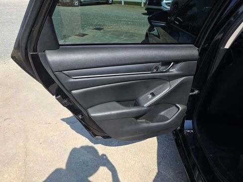 Used 2021 Honda Accord LX image 42