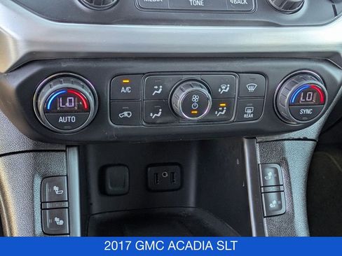 Used 2017 GMC Acadia SLT image 28