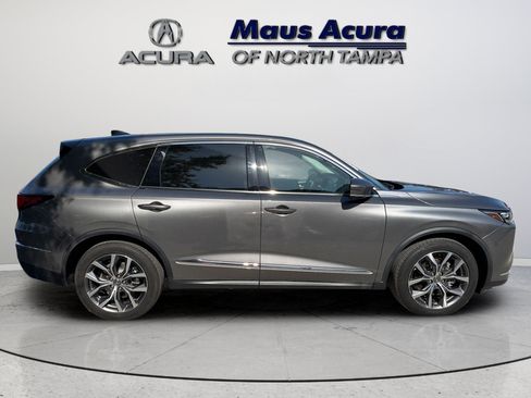 Used 2023 Acura MDX SH-AWD w/ Technology Package image 9
