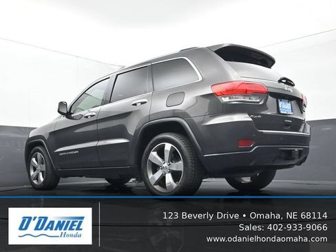 Used 2015 Jeep Grand Cherokee Limited w/ Trailer Tow Group IV AWD/4WD image 22