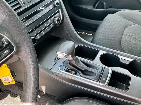 Used 2018 Kia Optima LX FWD image 13