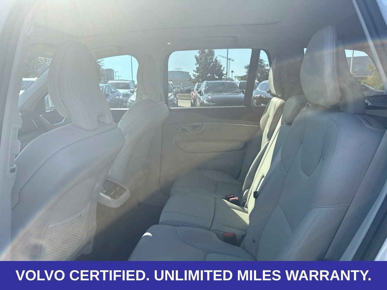 Certified 2023 Volvo XC90 B6 Plus w/ Protection Package Premier AWD/4WD image 18
