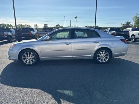 Used 2010 Toyota Avalon Limited FWD image 14
