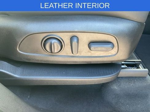 Used 2023 Chevrolet Traverse LT image 17