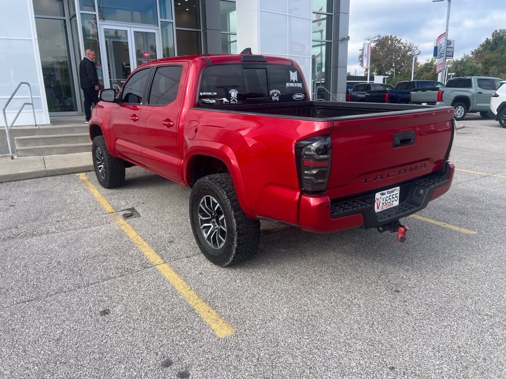 Used 2023 Toyota Tacoma TRD Sport w/ Technology Package AWD/4WD image 3