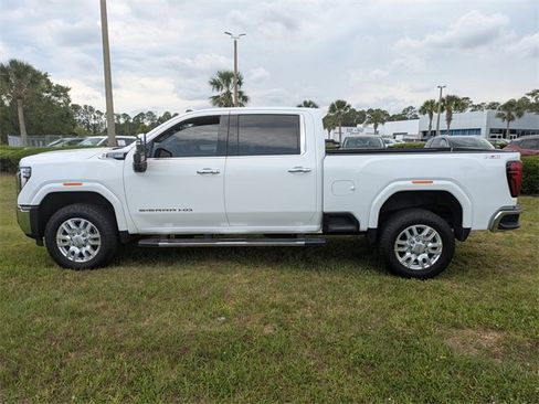 Used 2024 GMC Sierra 2500 SLT w/ SLT Premium Package image 7