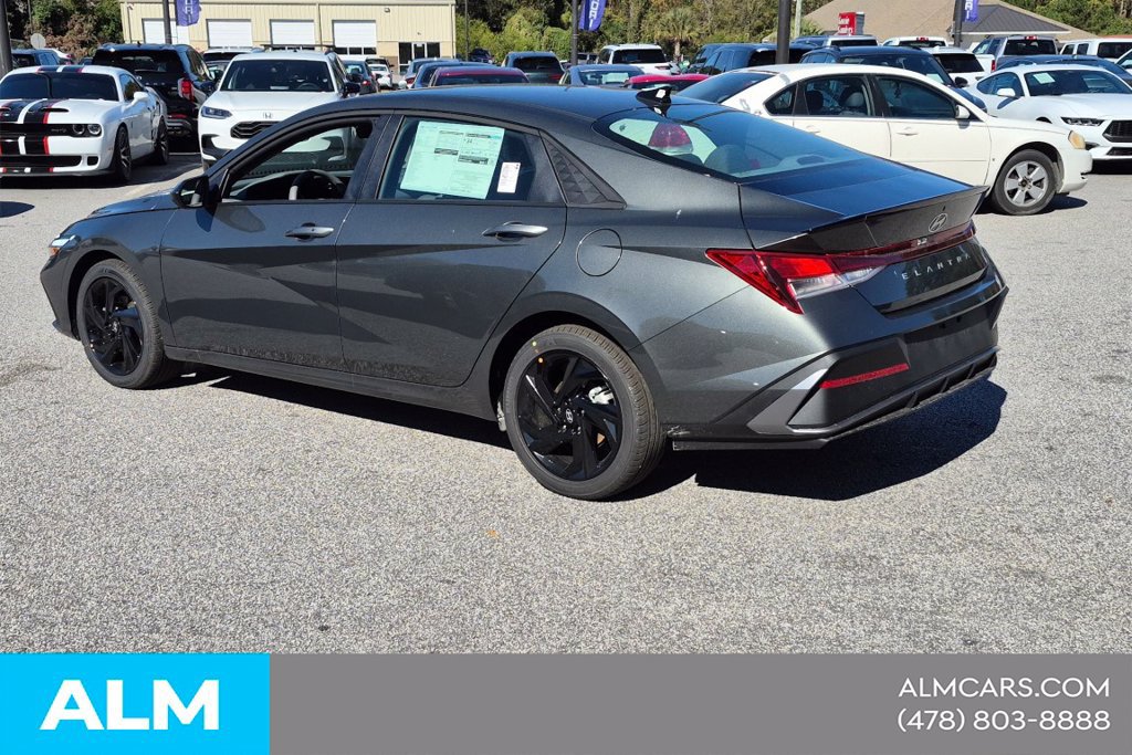 Used 2026 Hyundai Elantra Sport FWD image 10