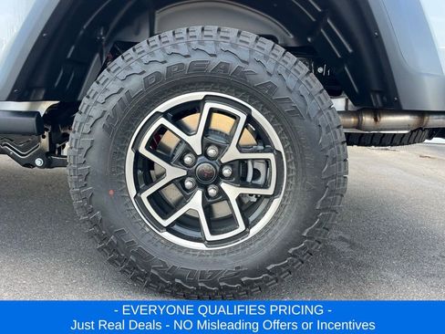 New 2025 Jeep Gladiator Rubicon w/ Convenience Group image 32