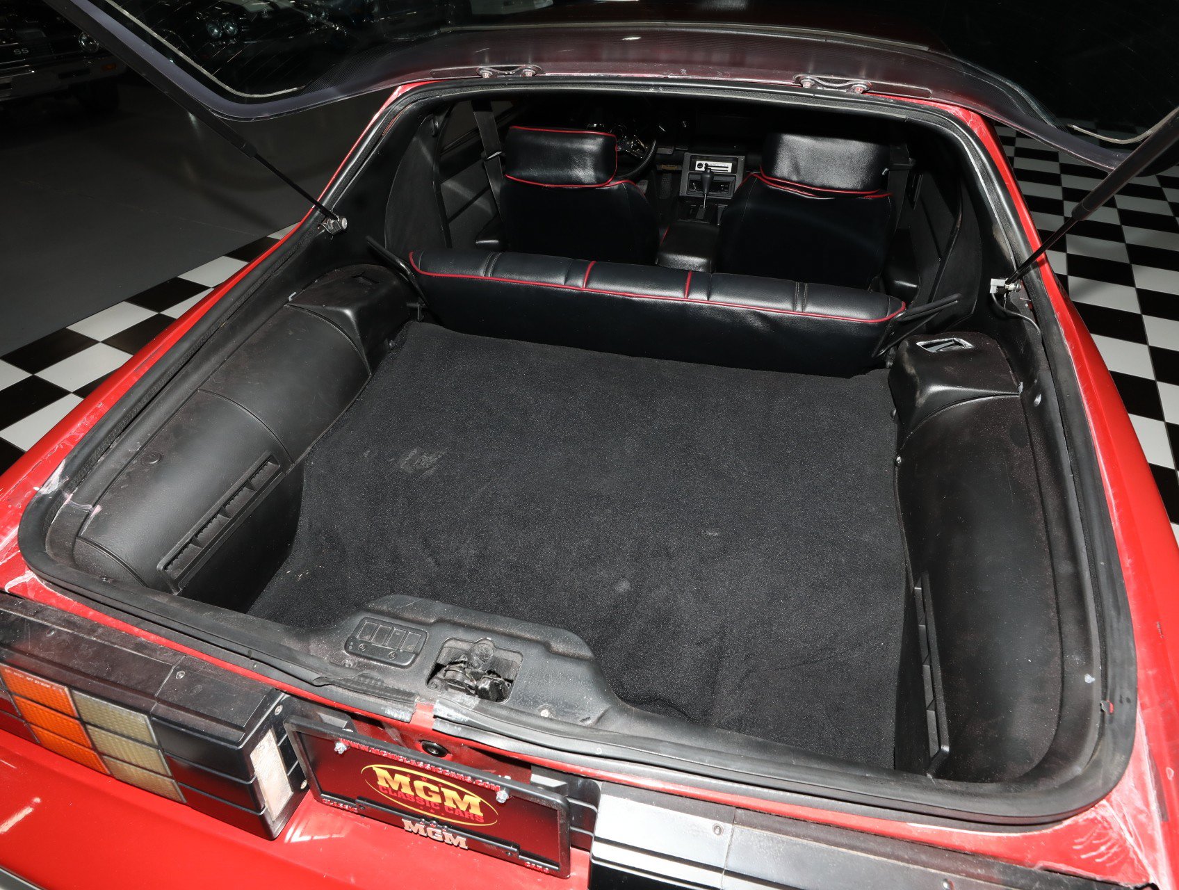 Used 1989 Chevrolet Camaro IROC-Z RWD image 5
