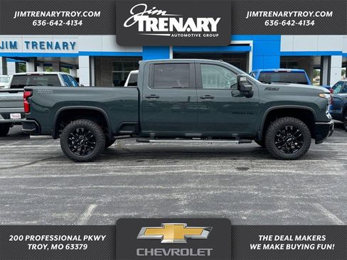 New 2026 Chevrolet Silverado 2500 LT w/ Trail Boss Package AWD/4WD image 1