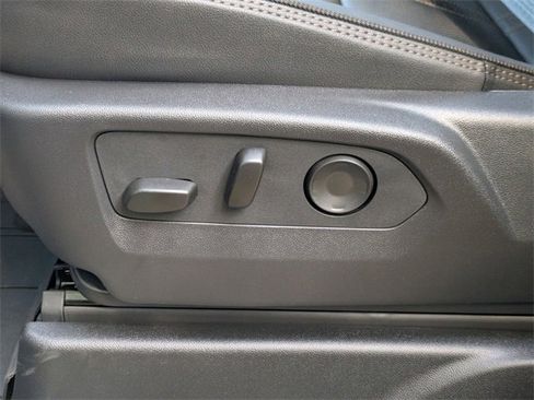 New 2026 Chevrolet Suburban High Country image 12