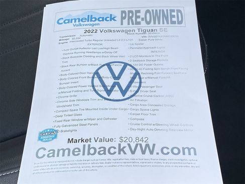Used 2022 Volkswagen Tiguan SE image 6