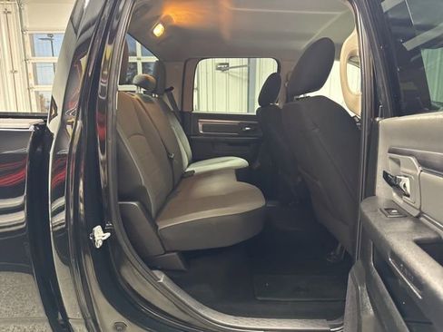 Used 2021 RAM 1500 Classic SLT image 24