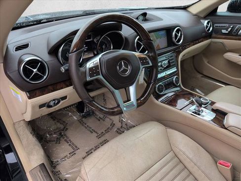 Used 2013 Mercedes-Benz SL 550 image 10