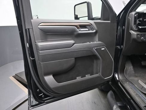 Used 2023 Chevrolet Silverado 1500 RST w/ Convenience Package II AWD/4WD image 12