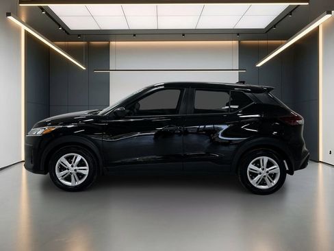 Used 2024 Nissan Kicks S FWD image 2
