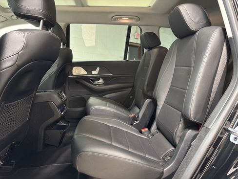 Used 2023 Mercedes-Benz GLS 450 4MATIC image 27