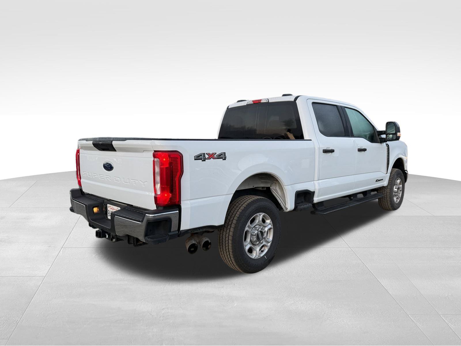 Used 2026 Ford F250 XLT AWD/4WD image 3