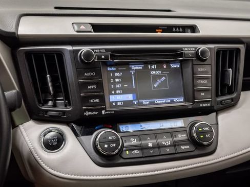 Used 2018 Toyota RAV4 XLE w/ Plus Extra Value Package FWD image 17