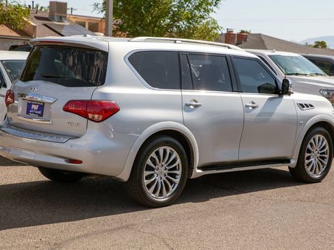 Used 2017 INFINITI QX80 4WD w/ Deluxe Technology Package image 5
