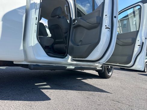 Used 2014 Nissan Frontier SV w/ SV Value Truck Package image 36