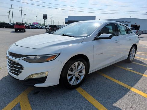 Used 2022 Chevrolet Malibu LT FWD image 3