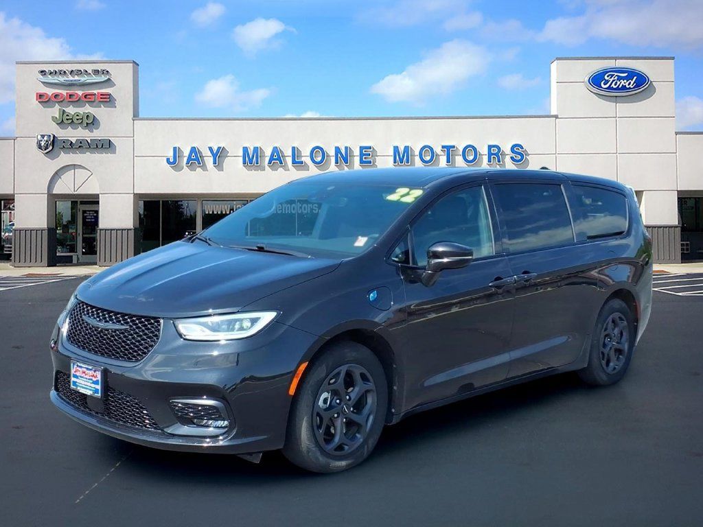 Used 2022 Chrysler Pacifica Touring-L w/ S Appearance Package FWD image 7