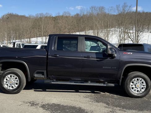 Used 2024 Chevrolet Silverado 2500 LT image 5