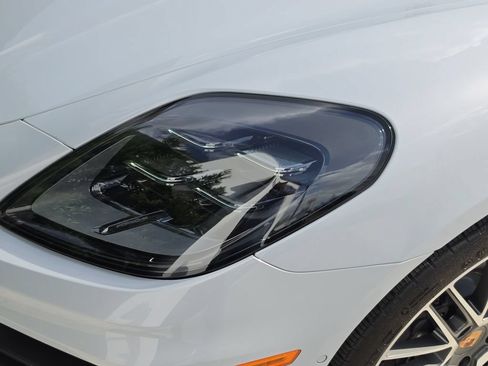 Used 2024 Porsche Panamera w/ Premium Package RWD image 9