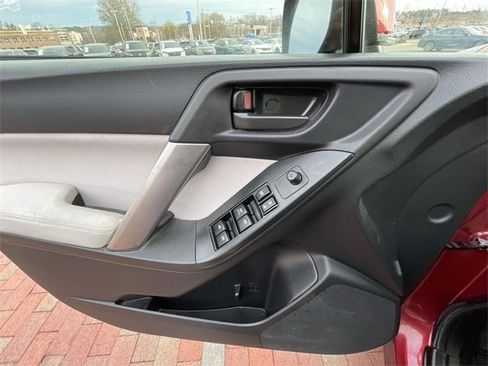 Used 2015 Subaru Forester 2.5i Premium w/ All-Weather Package image 11