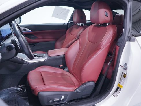 Used 2024 BMW 430i Coupe w/ M Sport Package RWD image 7