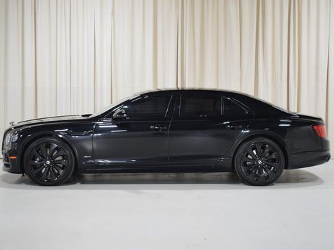 Used 2023 Bentley Flying Spur V8 image 16