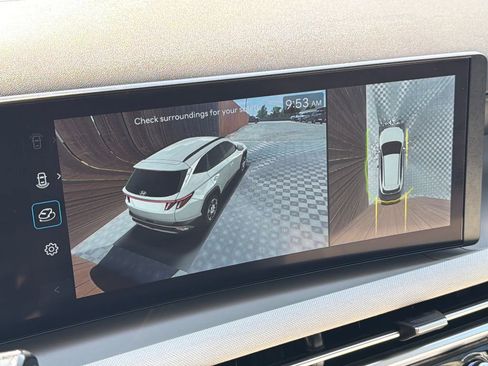 Used 2025 Hyundai Tucson Limited FWD image 10