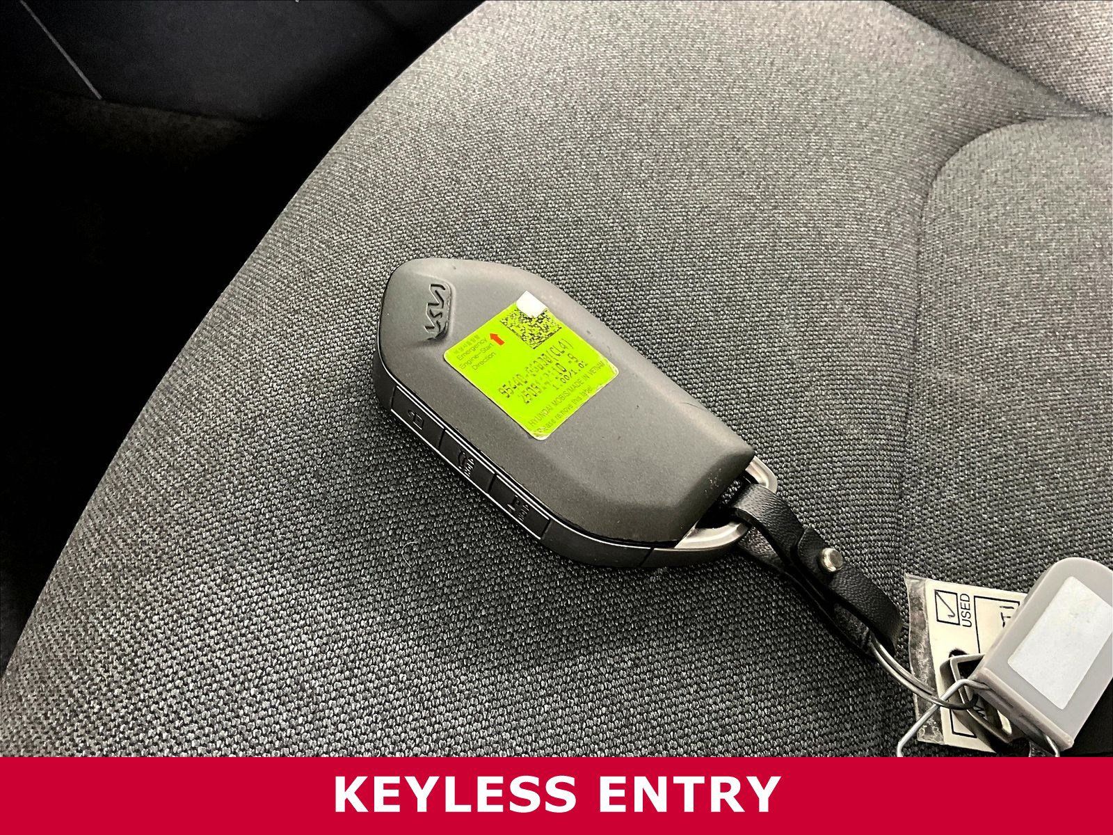 Certified 2025 Kia K4 FWD image 31