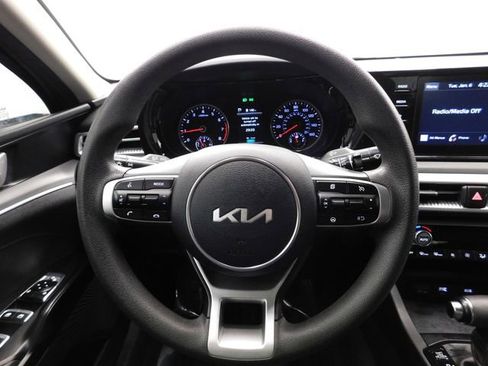 Used 2022 Kia K5 LXS image 22