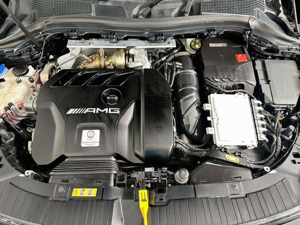 Used 2021 Mercedes-Benz GLA 45 AMG 4MATIC image 31