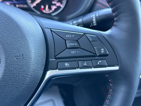 Used 2025 Nissan Sentra SR w/ SR Premium Package FWD image 35