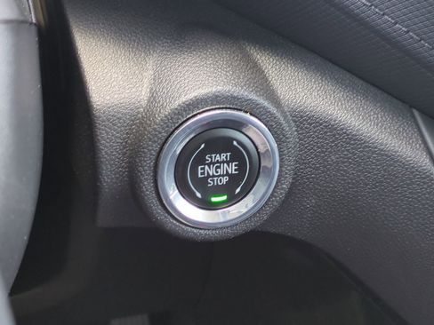 Used 2023 Chevrolet TrailBlazer LT FWD image 16