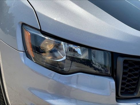 Used 2018 Jeep Grand Cherokee Trailhawk AWD/4WD image 25