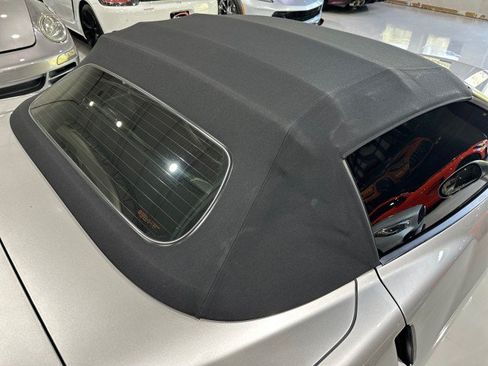 Used 2006 Chevrolet Corvette Convertible w/ Preferred Equipment Group RWD image 47