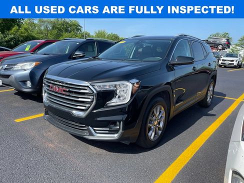 Used 2024 GMC Terrain SLT AWD/4WD image 2