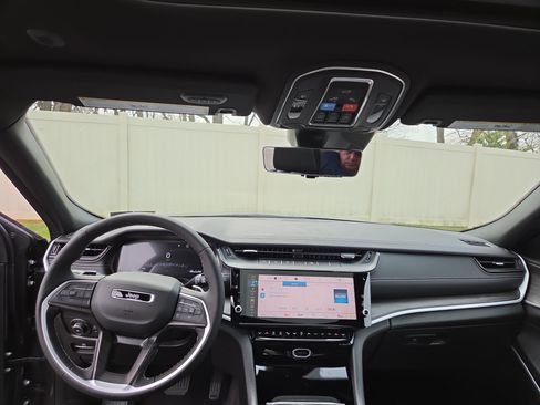 New 2026 Jeep Grand Cherokee L Limited AWD/4WD image 5
