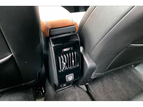 Used 2024 Jeep Compass Limited image 31