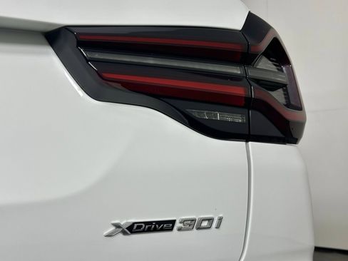 Used 2023 BMW X3 xDrive30i w/ Premium Package image 12