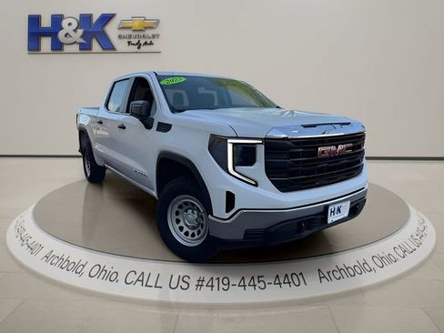 Used 2023 GMC Sierra 1500 Pro w/ Pro Value Package AWD/4WD image 2