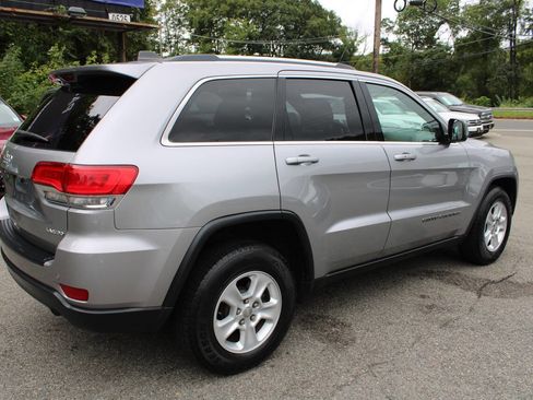 Used 2017 Jeep Grand Cherokee Laredo w/ Quick Order Package 23E image 7