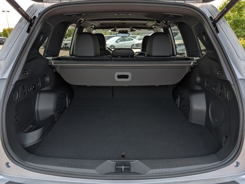 Used 2025 Subaru Forester Touring w/ Touring Package AWD/4WD image 18