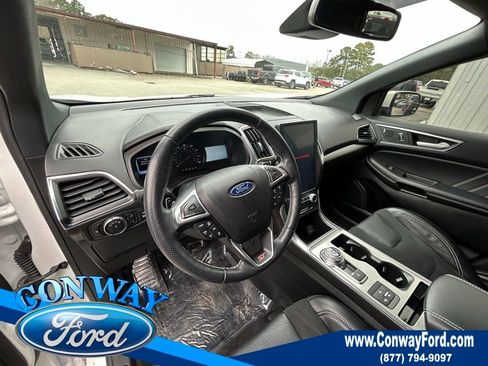 Used 2022 Ford Edge ST w/ Equipment Group 401A image 2